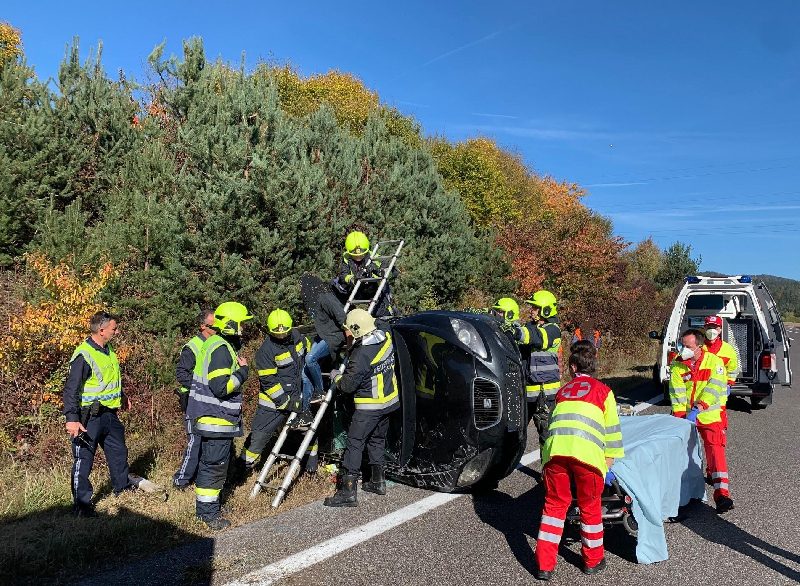 Brand und Verkehrsunfall am Autobahnknoten Villach (Bild 2)